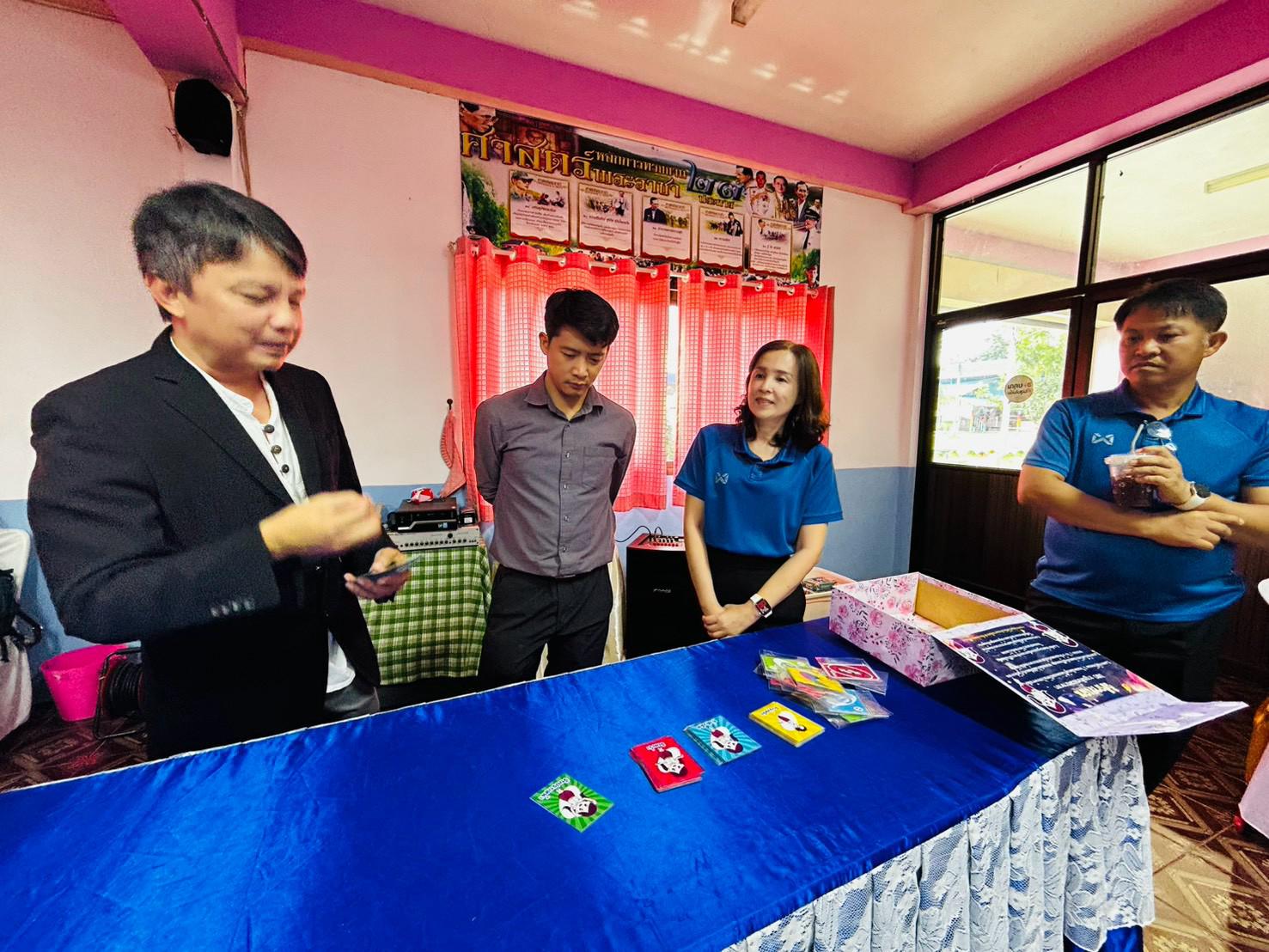 6. โครงการการพัฒนาบอร์ดเกมการเรียนรู้ เพื่อส่งเสริมคุณลักษณะอันพึงประสงค์ของผู้เรียนตามบริบทโรงเรียน ภายใต้โครงการพัฒนาคุณภาพการศึกษาและการพัฒนาท้องถิ่นโดยมีสถาบันอุดมศึกษาเป็นพี่เลี้ยงเครือข่ายเพื่อการพัฒนาอุดมศึกษา